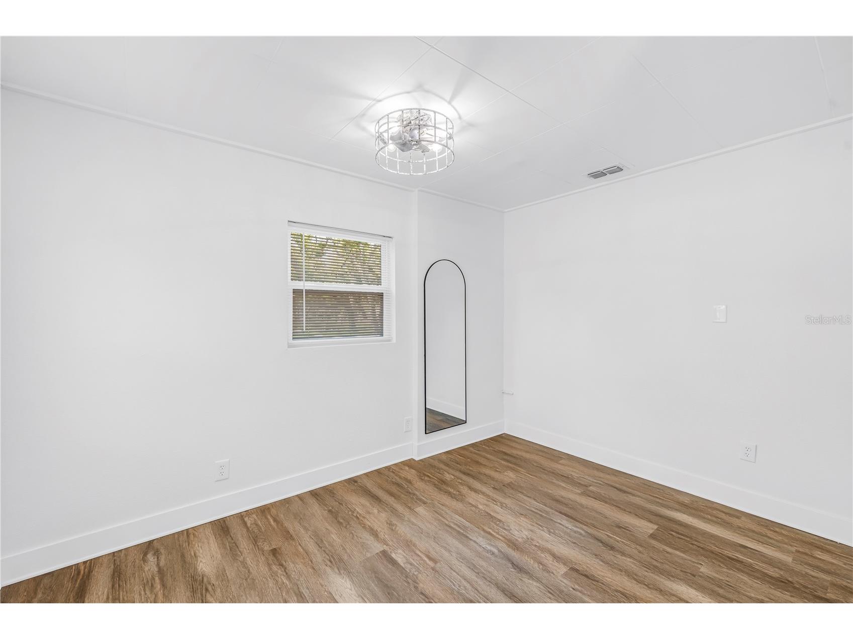 5010 109th Way N Saint Petersburg FL 33708 TB8493779 image22