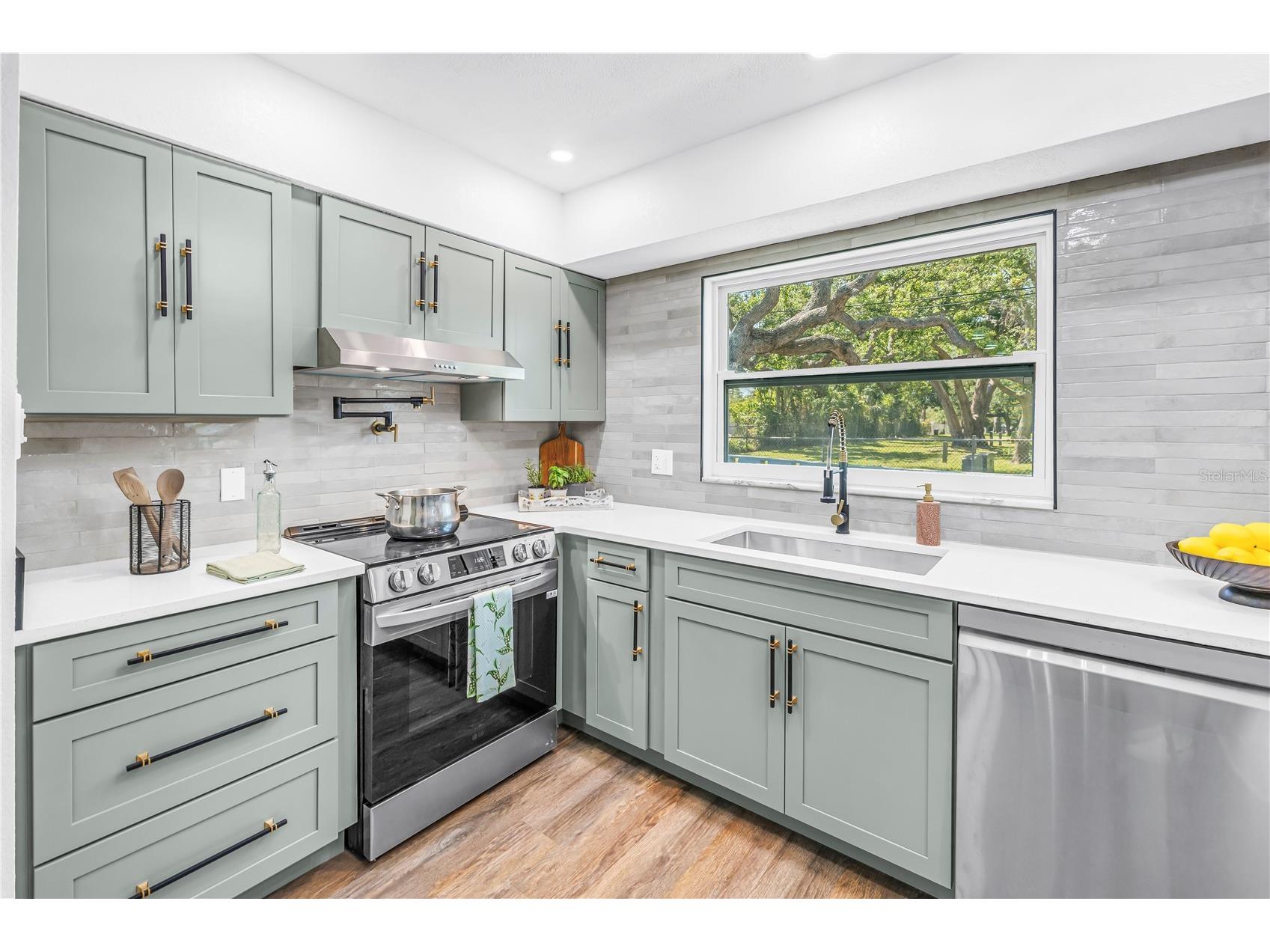 5010 109th Way N Saint Petersburg FL 33708 TB8493779 image28