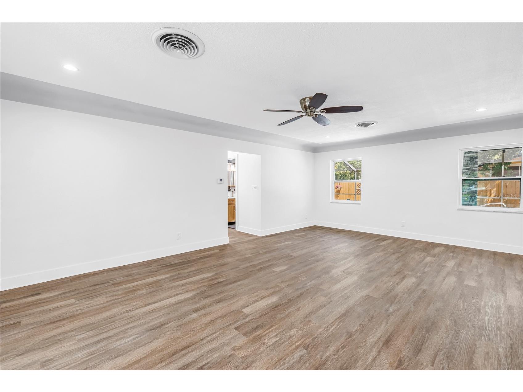 5010 109th Way N Saint Petersburg FL 33708 TB8493779 image34