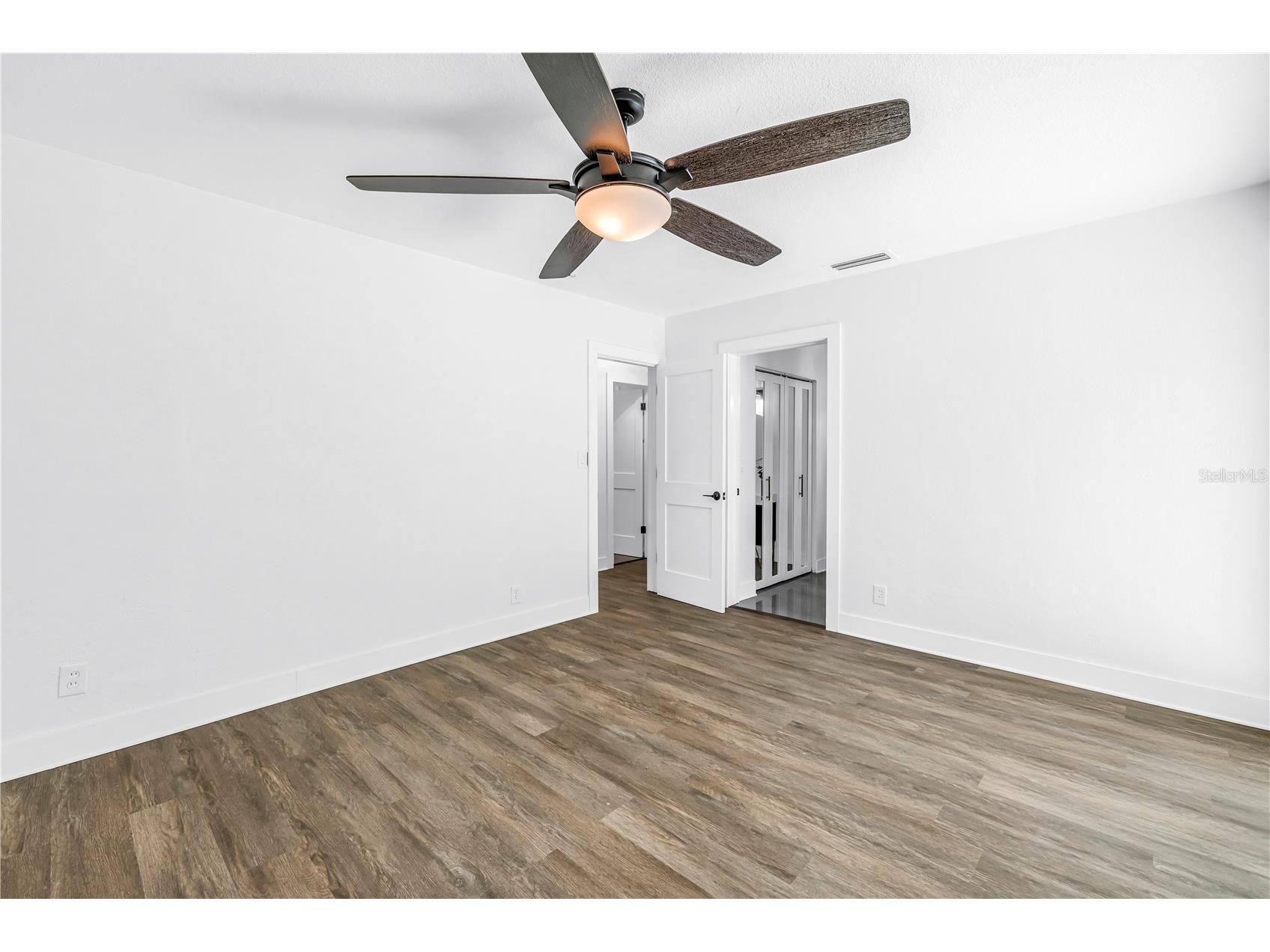 5010 109th Way N Saint Petersburg FL 33708 TB8493779 image44