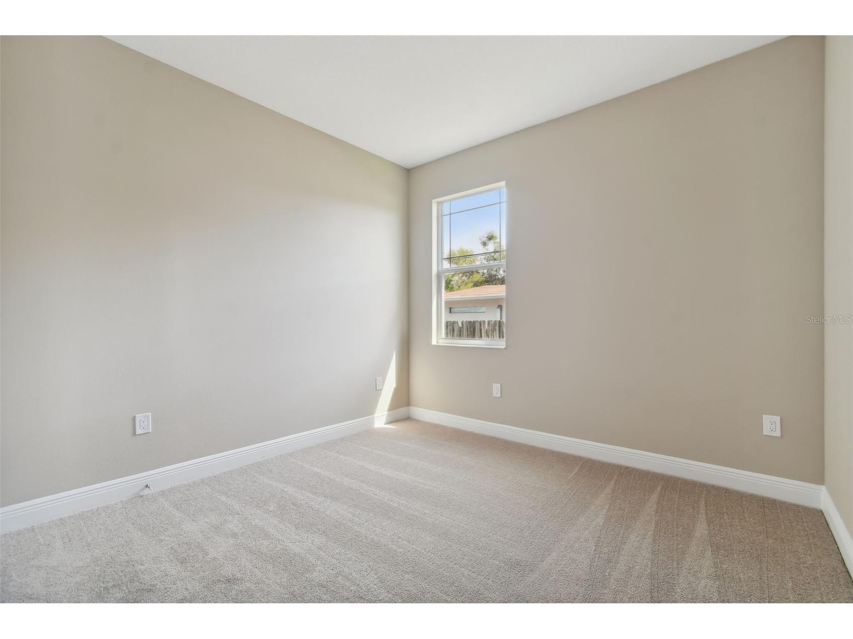 5010 22nd Street N Saint Petersburg FL 33714 TB8483468 image18