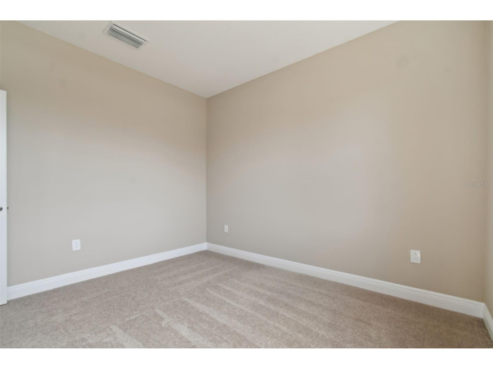 5010 22nd Street N Saint Petersburg FL 33714 TB8483468 image28