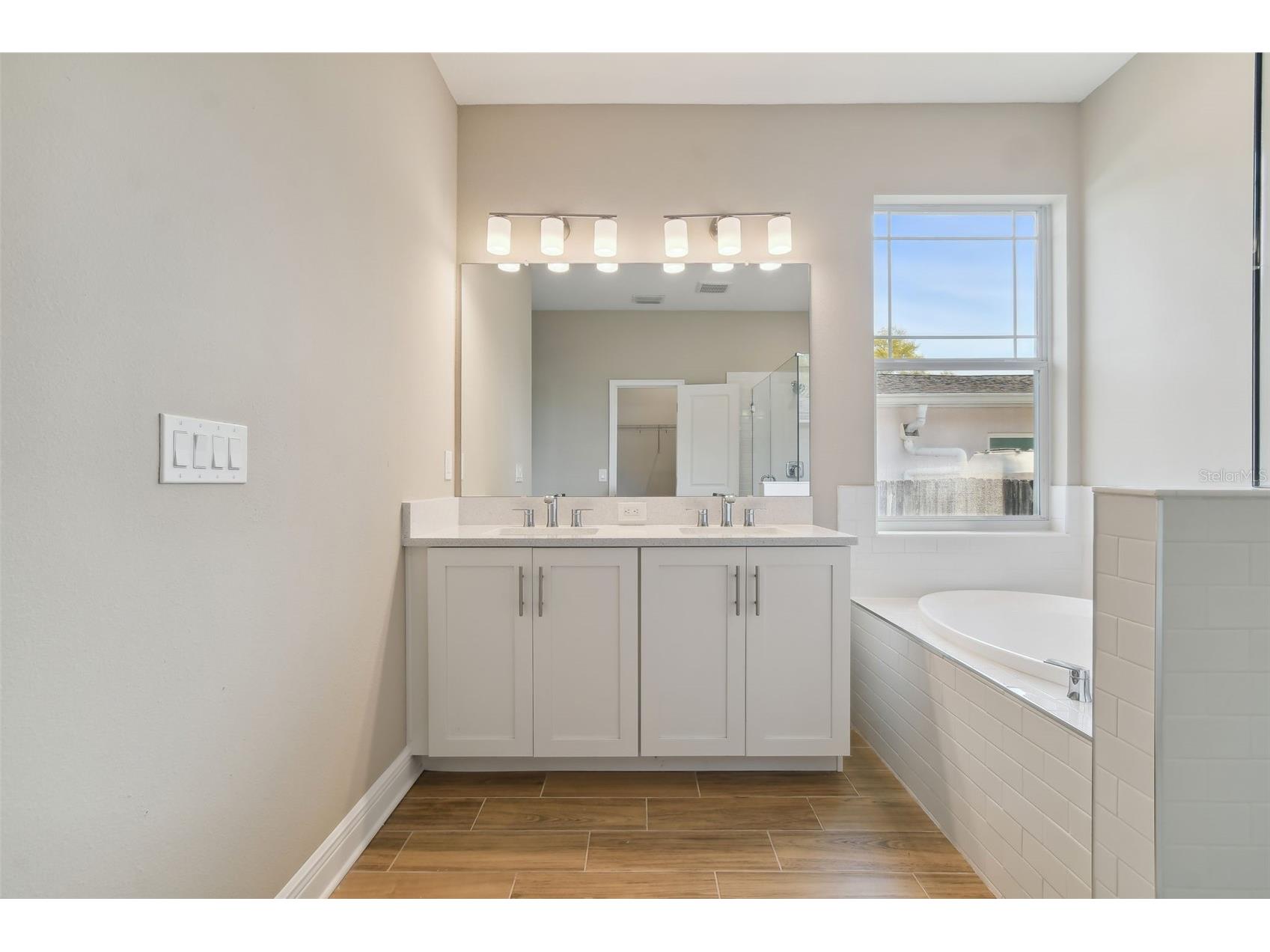 5010 22nd Street N Saint Petersburg FL 33714 TB8483468 image32