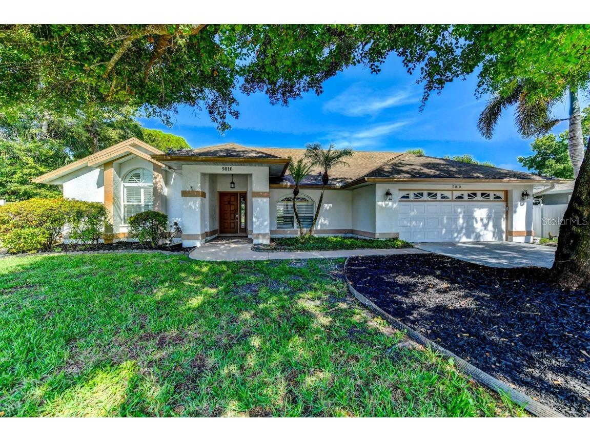 5010 28th Court E Bradenton FL 34203 A4616679 image1