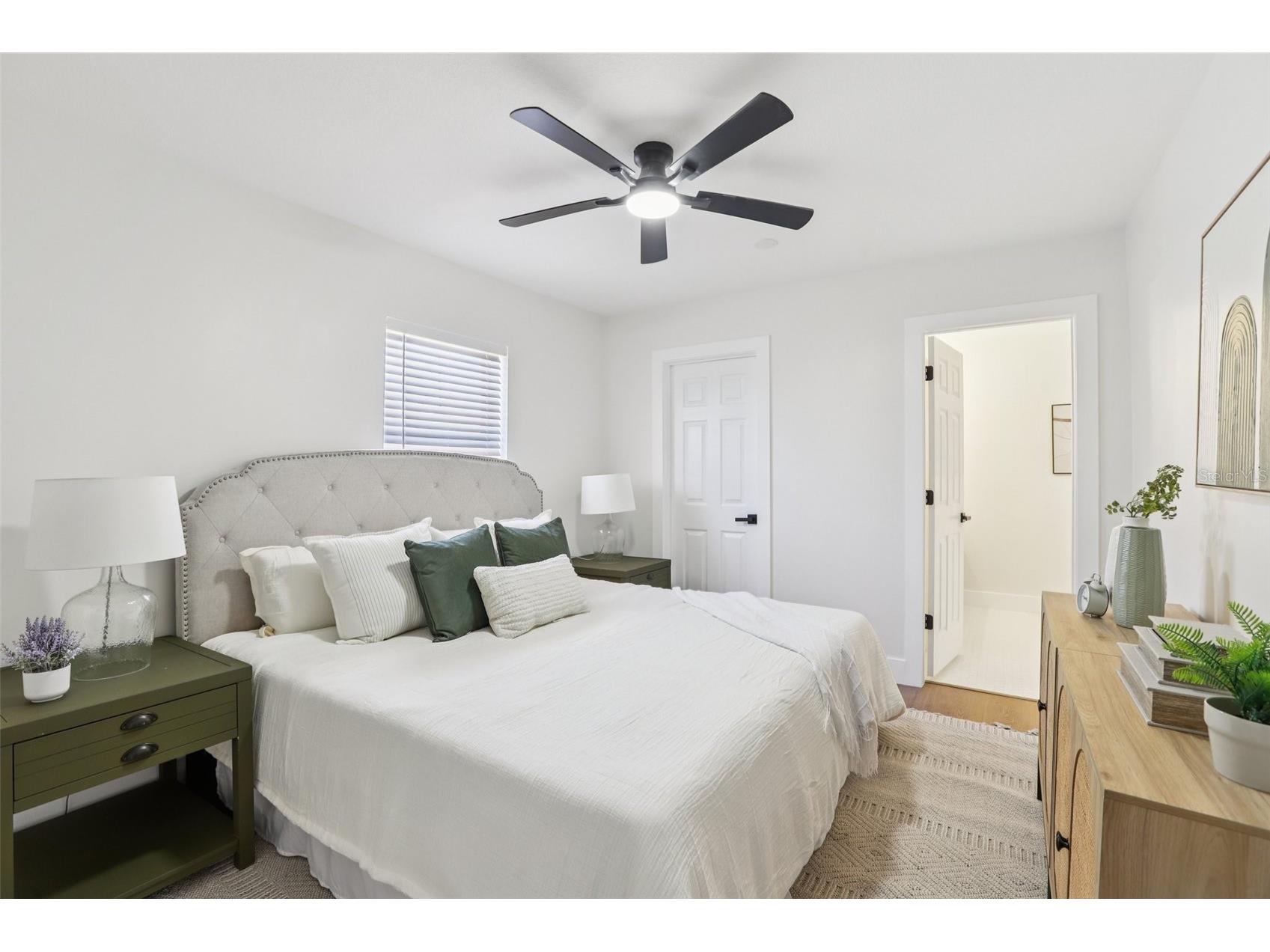 5010 8th Ave N Saint Petersburg FL 33710 TB8486033 image29