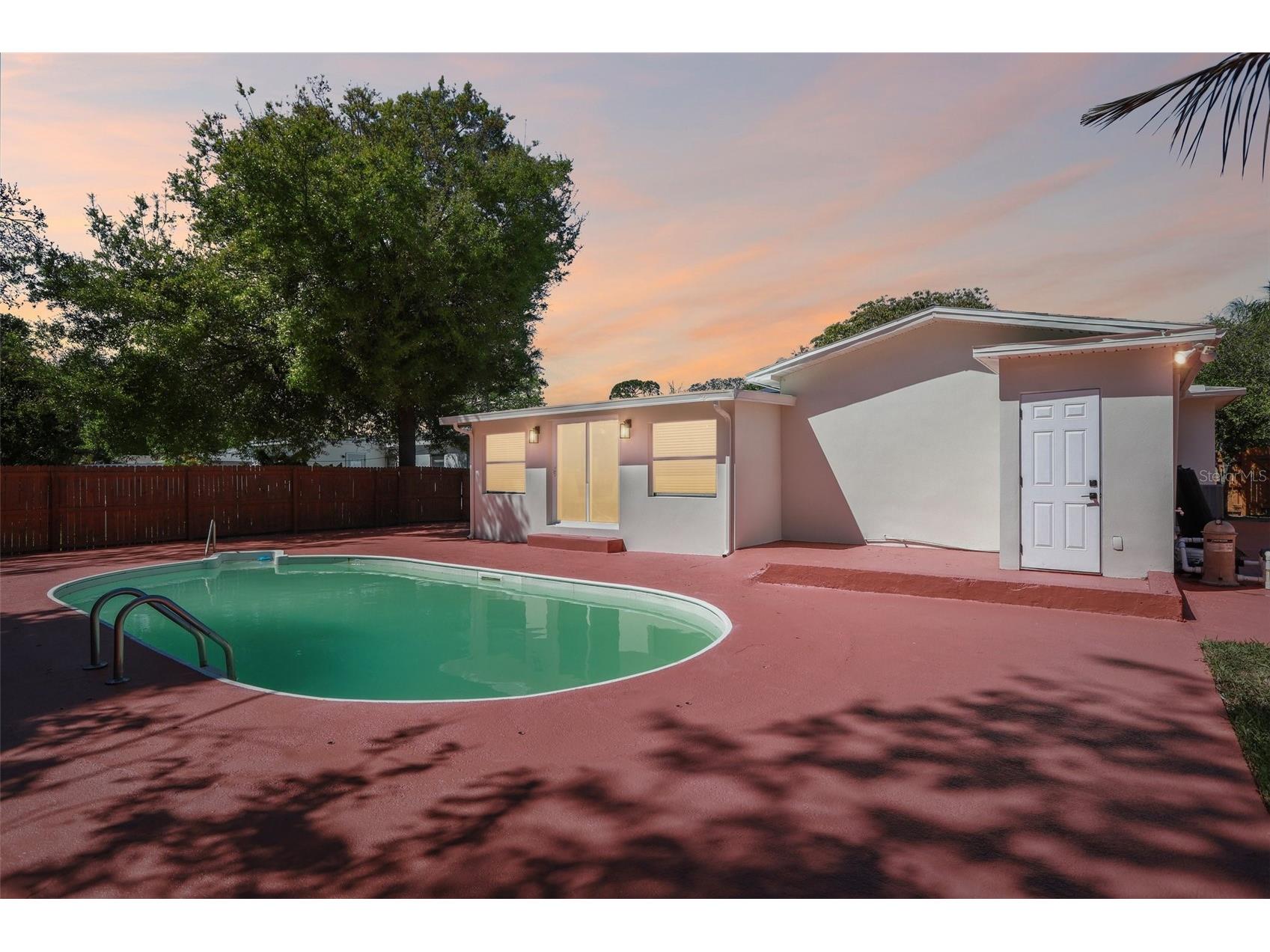 5010 8th Ave N Saint Petersburg FL 33710 TB8486033 image66