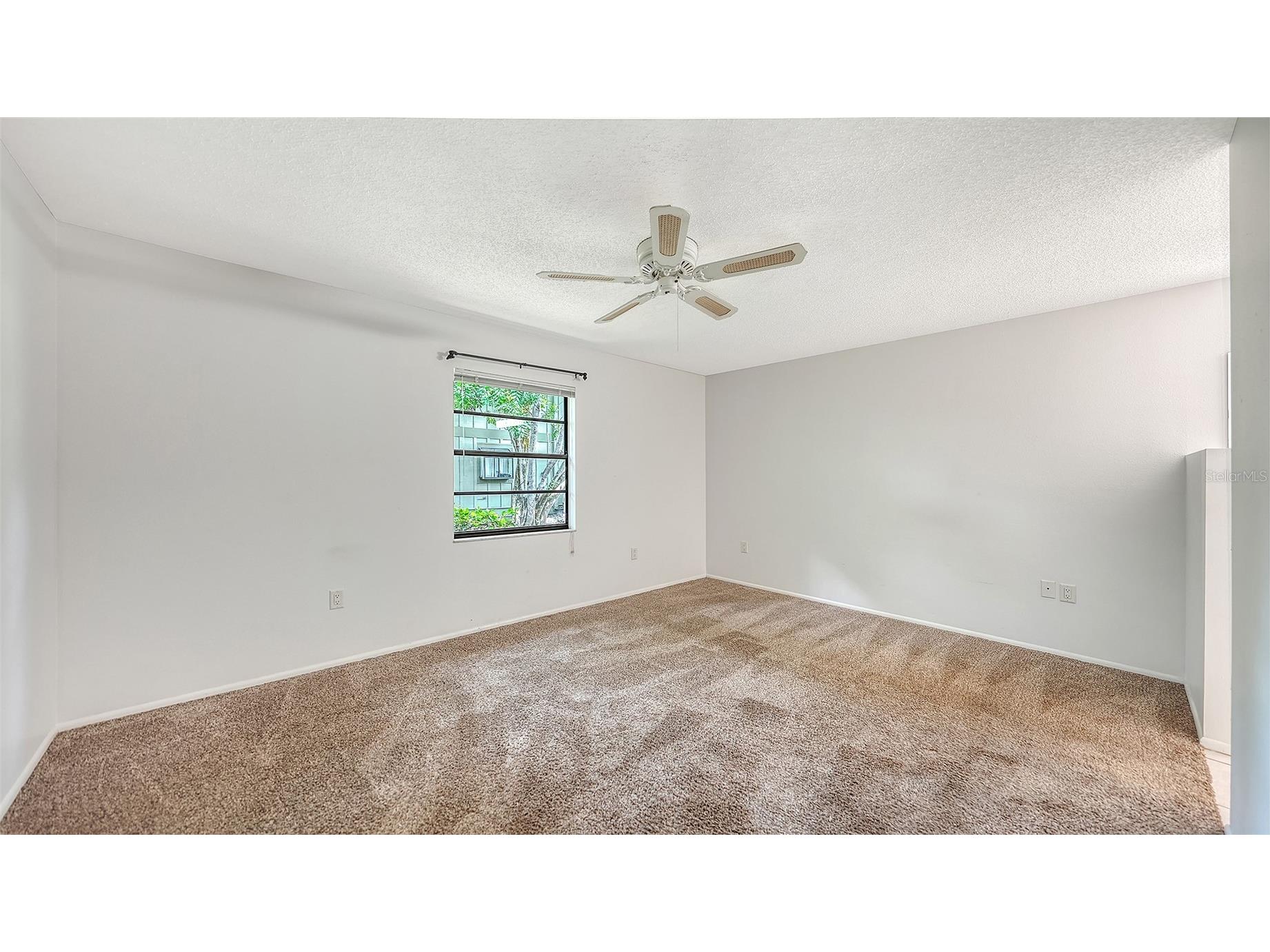 5010 Barrington Circle #2001 Sarasota FL 34234 A4693389 image19