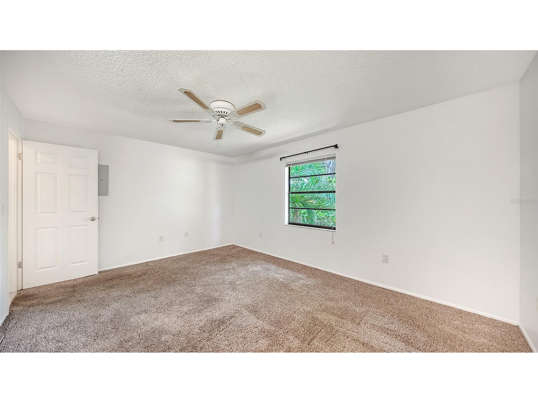5010 Barrington Circle #2001 Sarasota FL 34234 A4693389 image22
