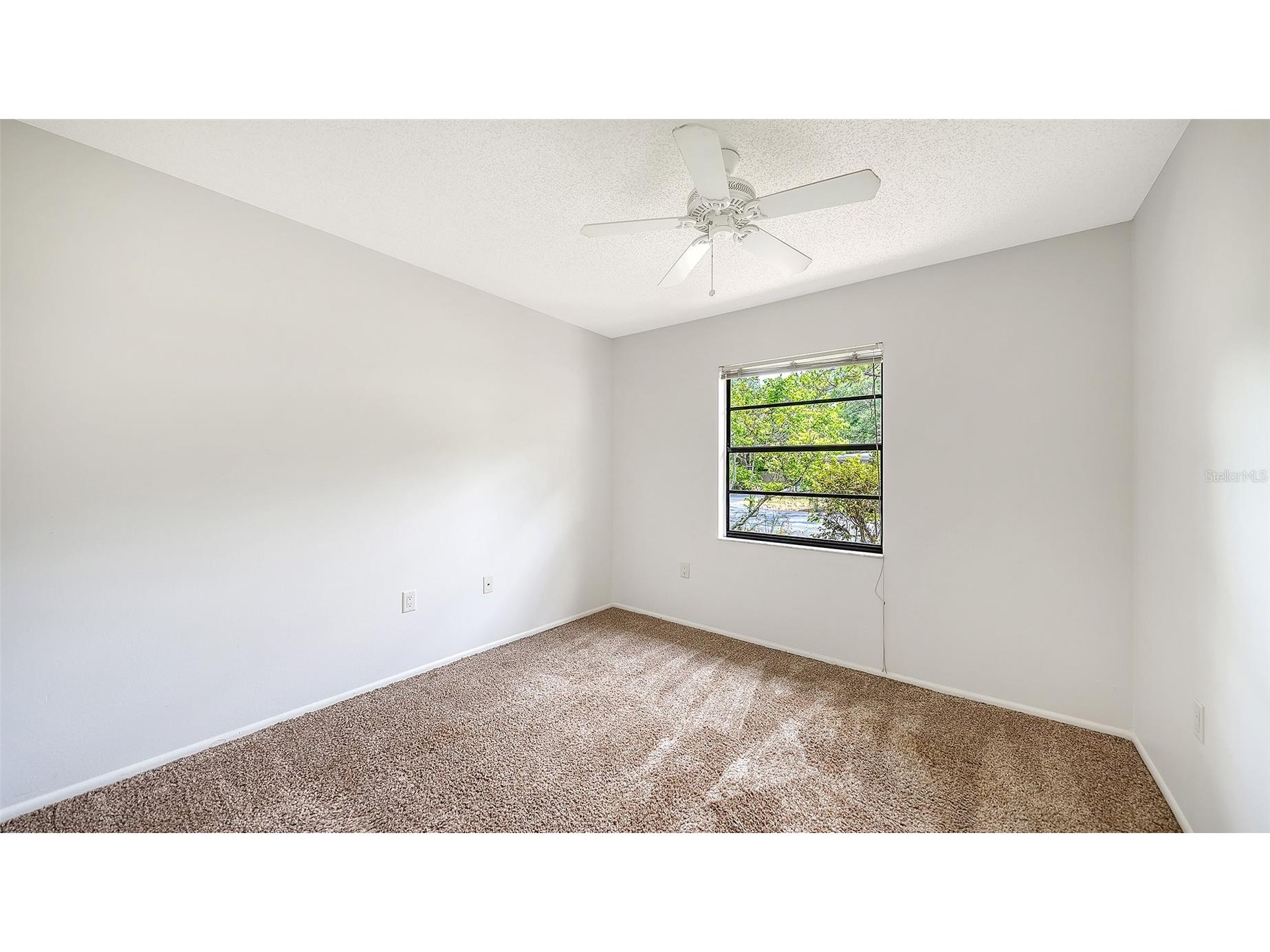 5010 Barrington Circle #2001 Sarasota FL 34234 A4693389 image26