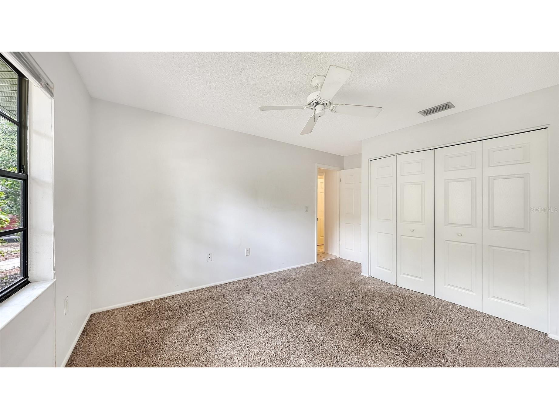 5010 Barrington Circle #2001 Sarasota FL 34234 A4693389 image33