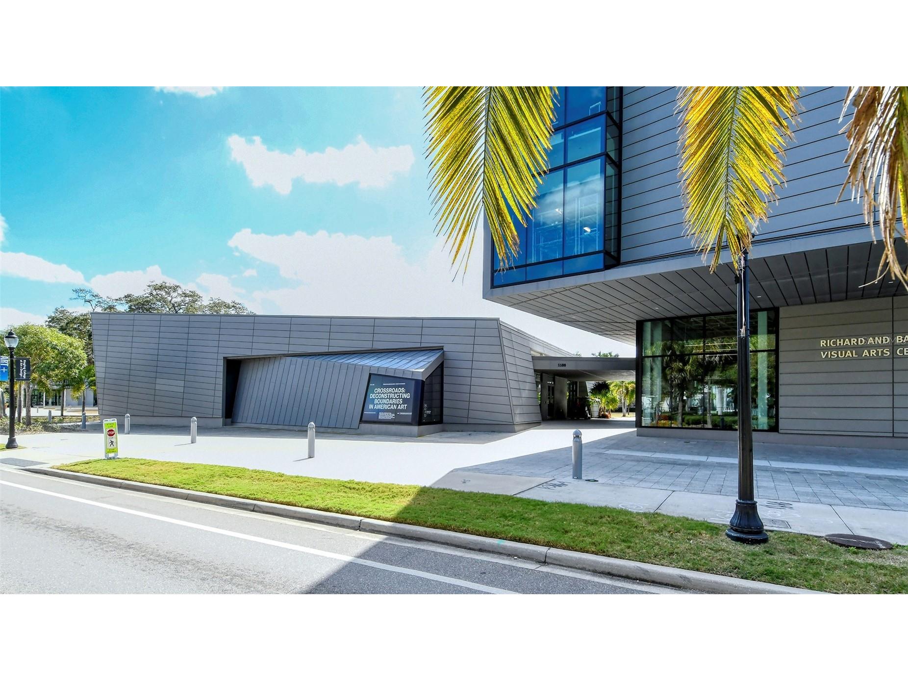 5010 Barrington Circle #2001 Sarasota FL 34234 A4693389 image70