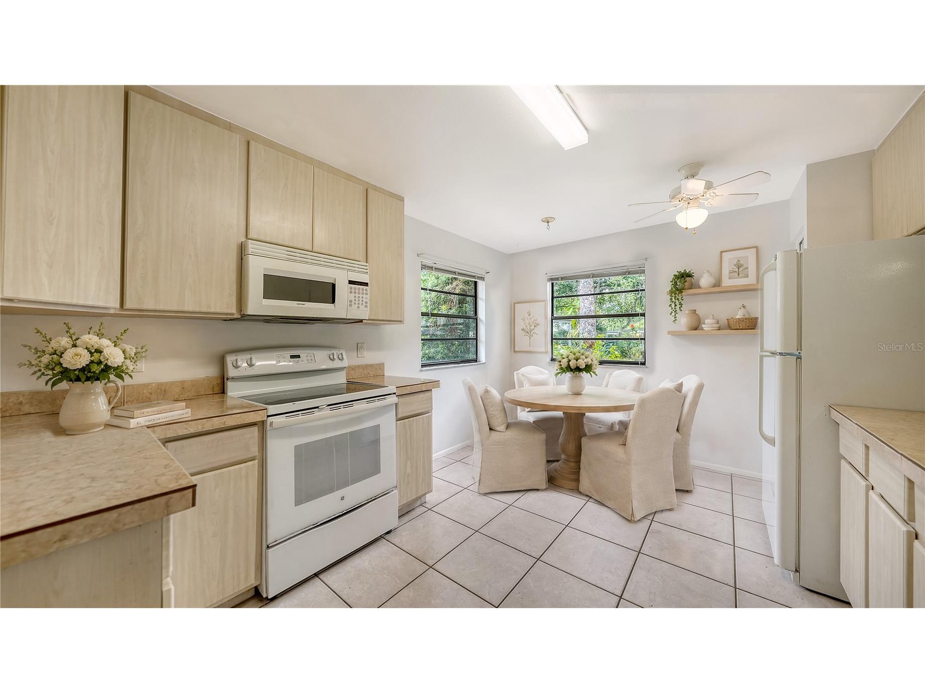 5010 Barrington Circle #2001 Sarasota FL 34234 A4698806 image18