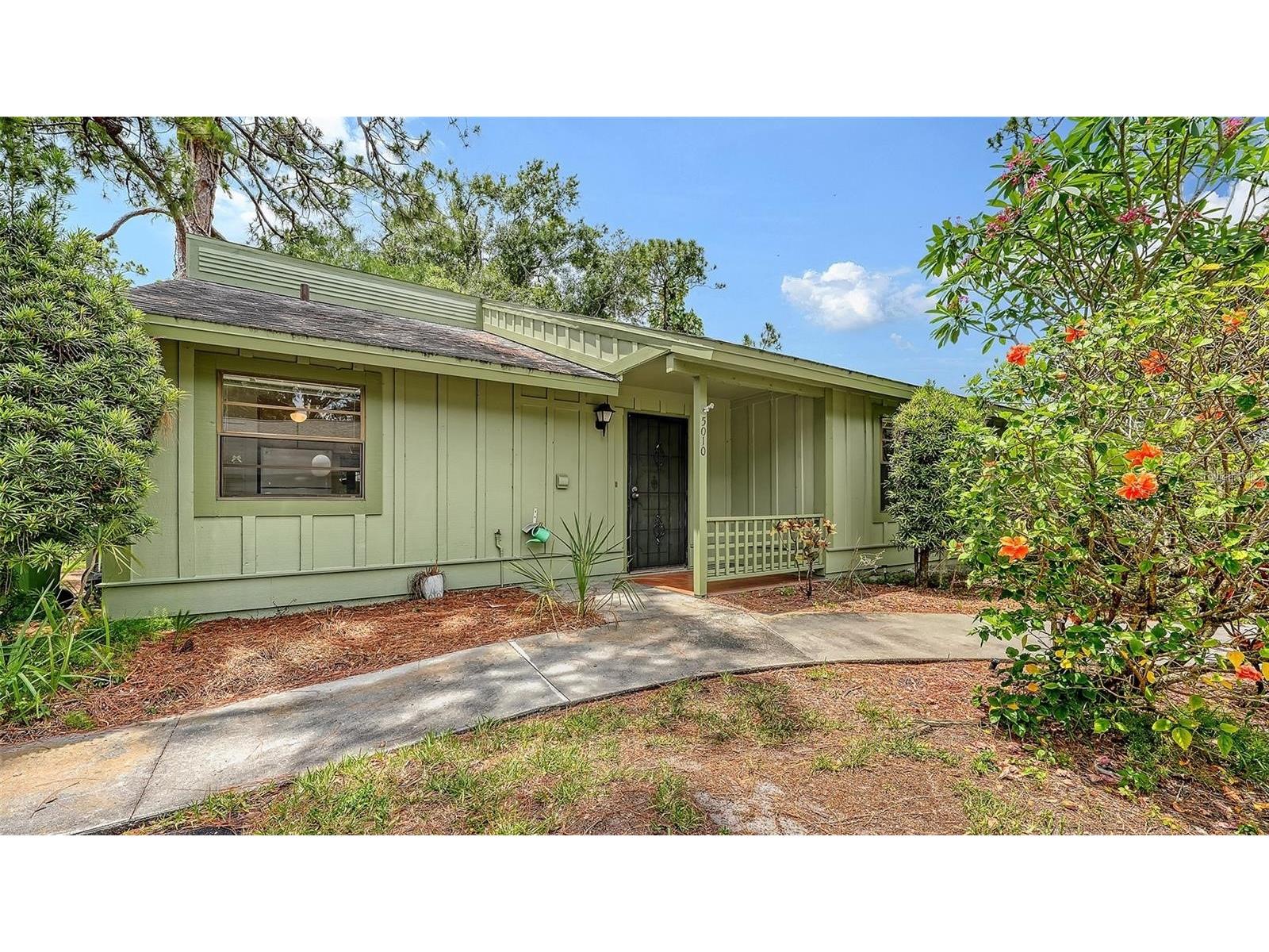 5010 Barrington Circle #2001 Sarasota FL 34234 A4698806 image2
