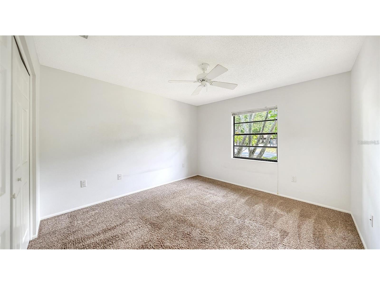 5010 Barrington Circle #2001 Sarasota FL 34234 A4698806 image34