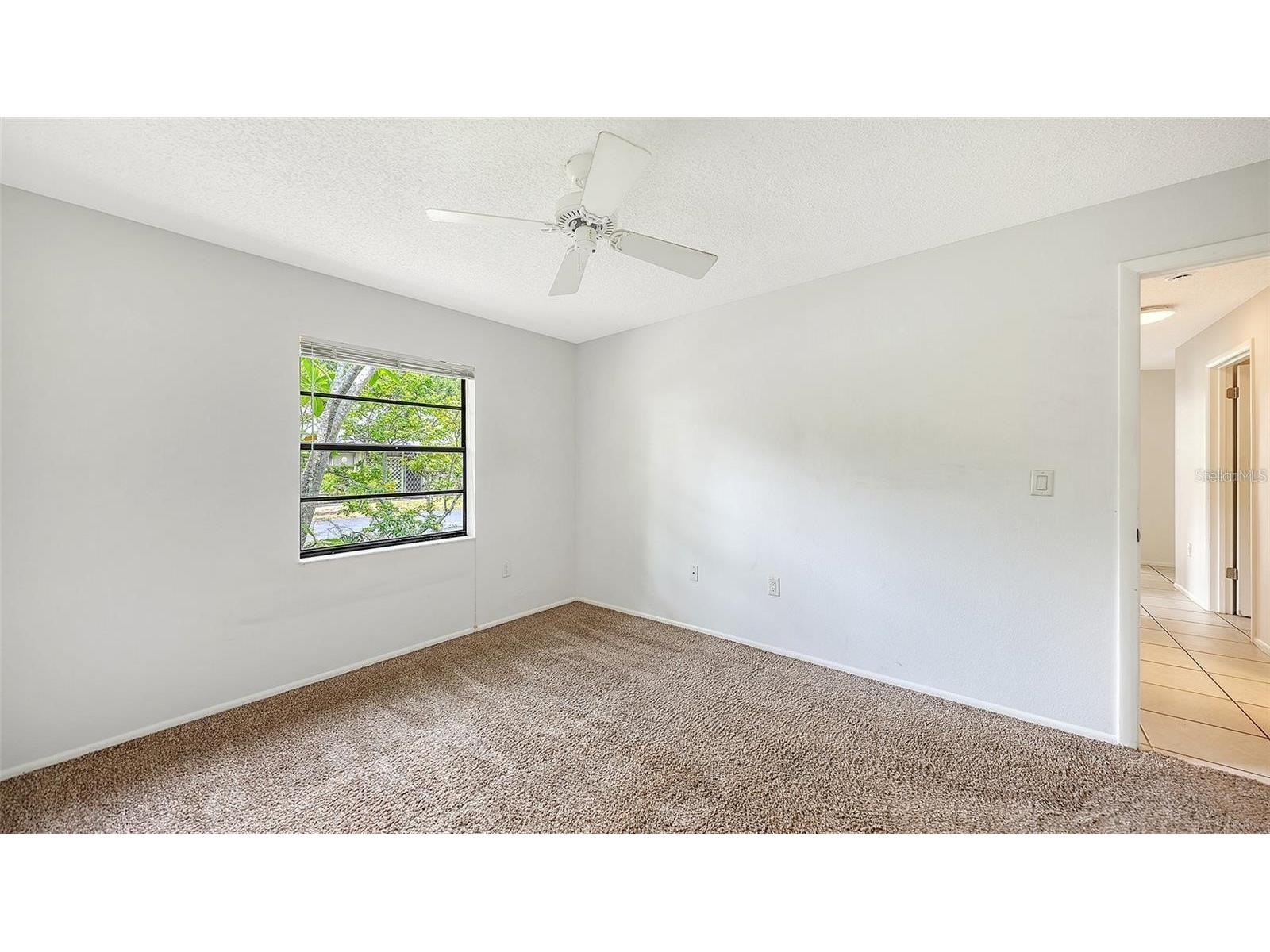 5010 Barrington Circle #2001 Sarasota FL 34234 A4698806 image35