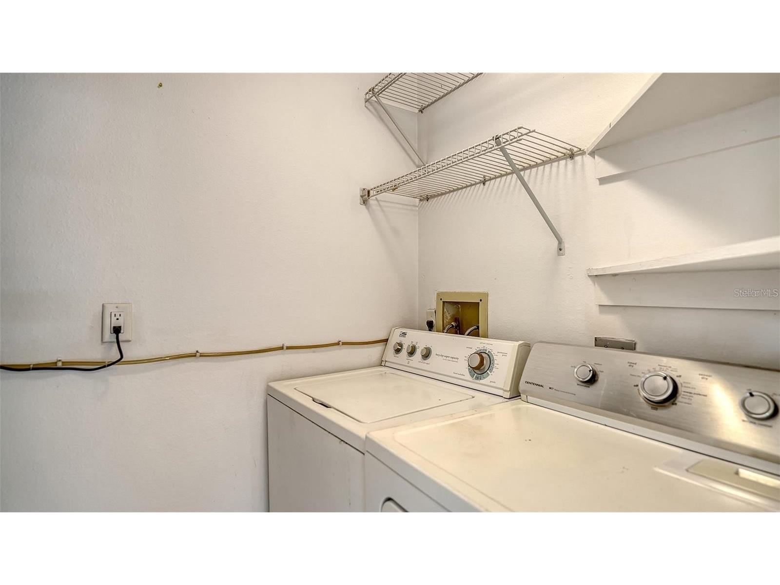 5010 Barrington Circle #2001 Sarasota FL 34234 A4698806 image38