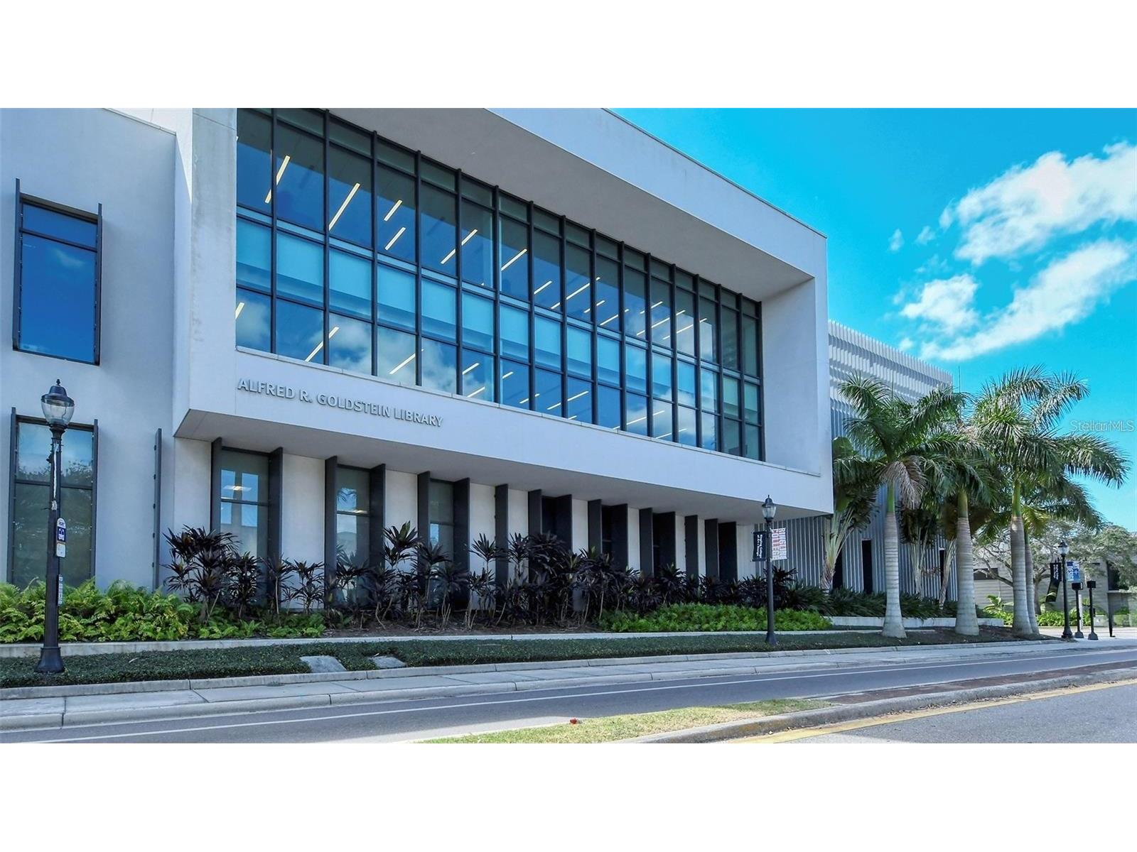 5010 Barrington Circle #2001 Sarasota FL 34234 A4698806 image44