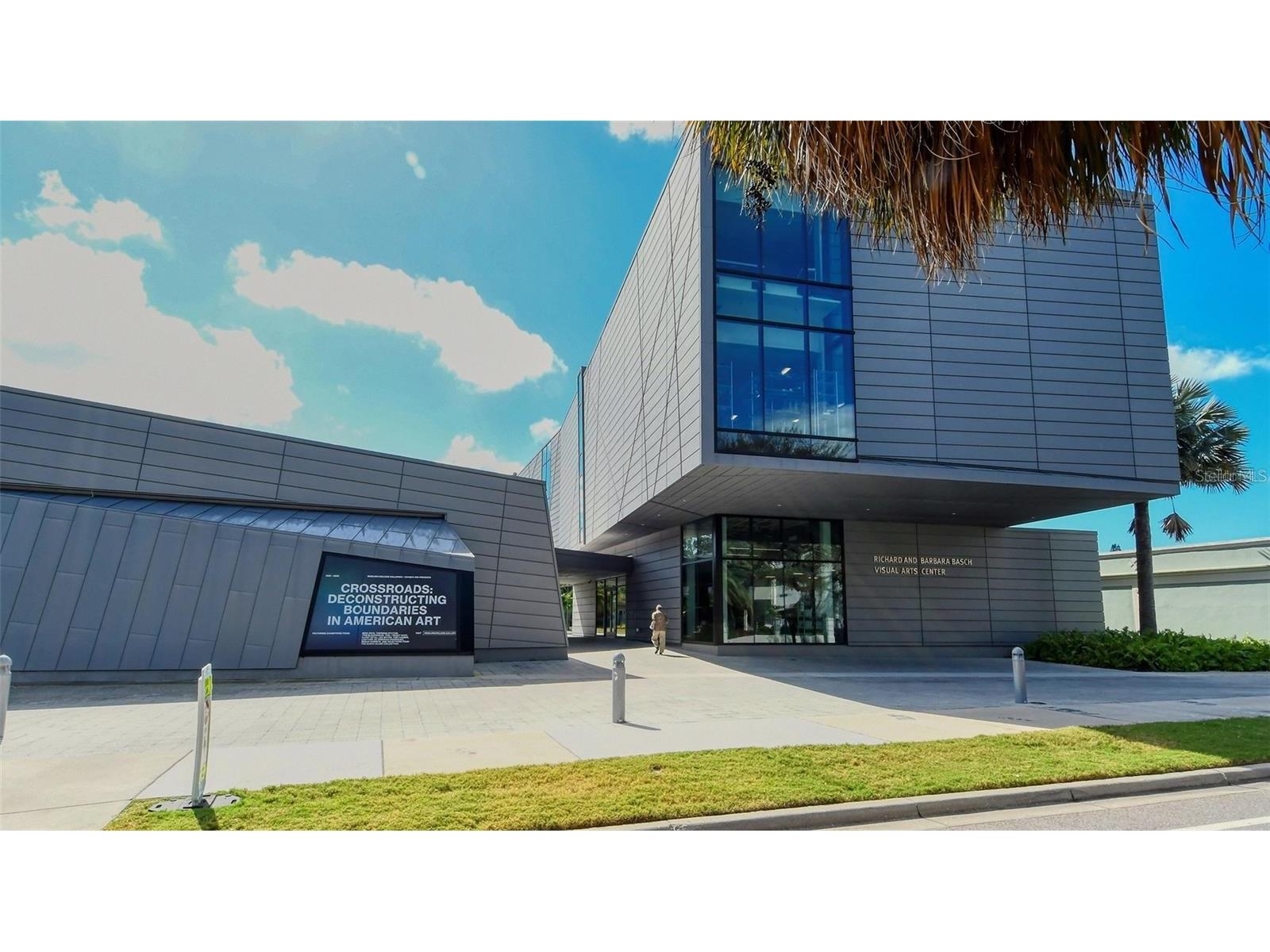 5010 Barrington Circle #2001 Sarasota FL 34234 A4698806 image45