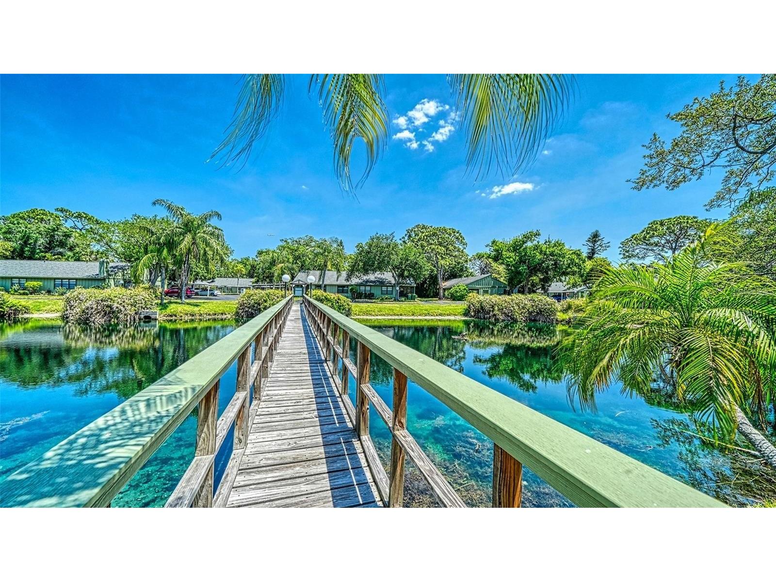 5010 Barrington Circle #2001 Sarasota FL 34234 A4698806 image58