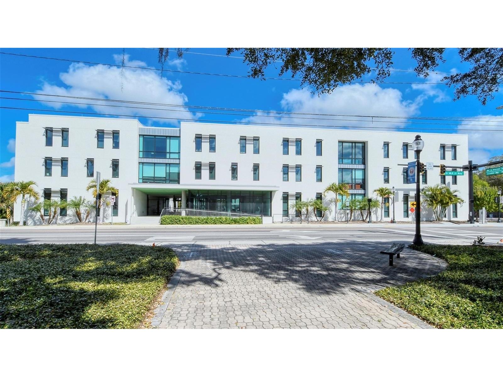5010 Barrington Circle #2001 Sarasota FL 34234 A4698806 image75