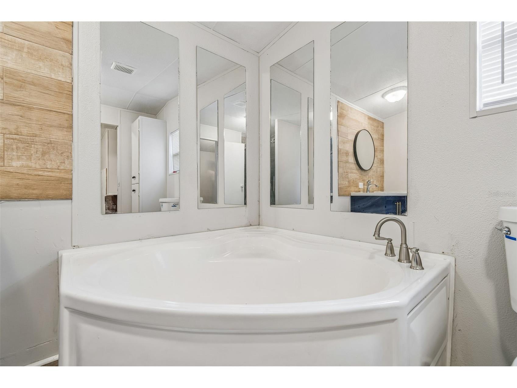 5010 Ewell Road Lakeland FL 33811 TB8485360 image13