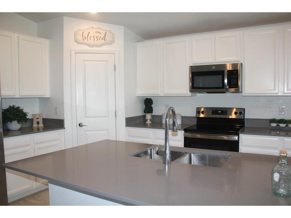 5010 Four Strand Court Saint Cloud FL 34772 TB8486371 image5