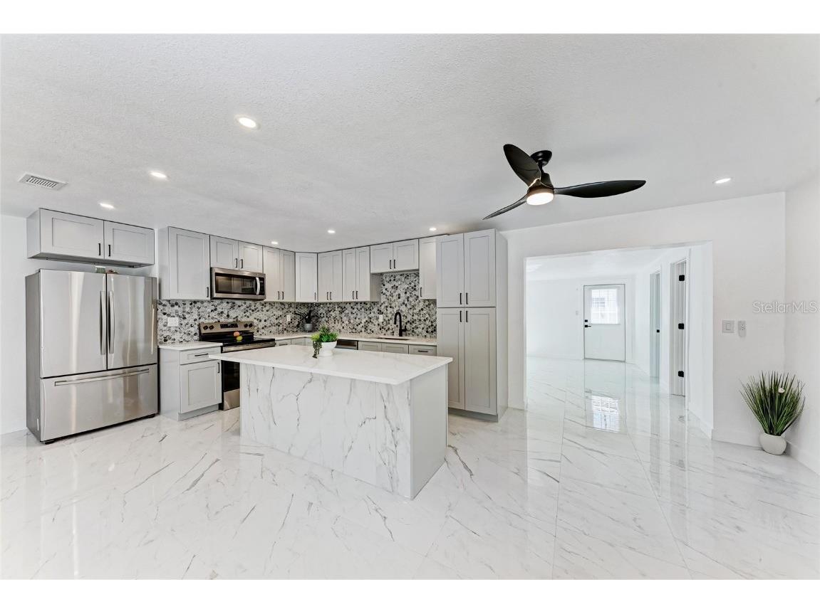 5010 Lahaina Drive Sarasota FL 34232 A4669176 image17