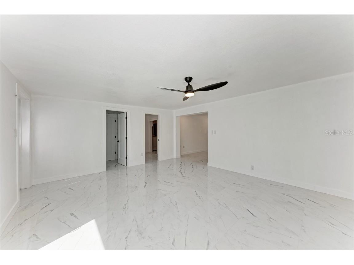 5010 Lahaina Drive Sarasota FL 34232 A4669176 image22