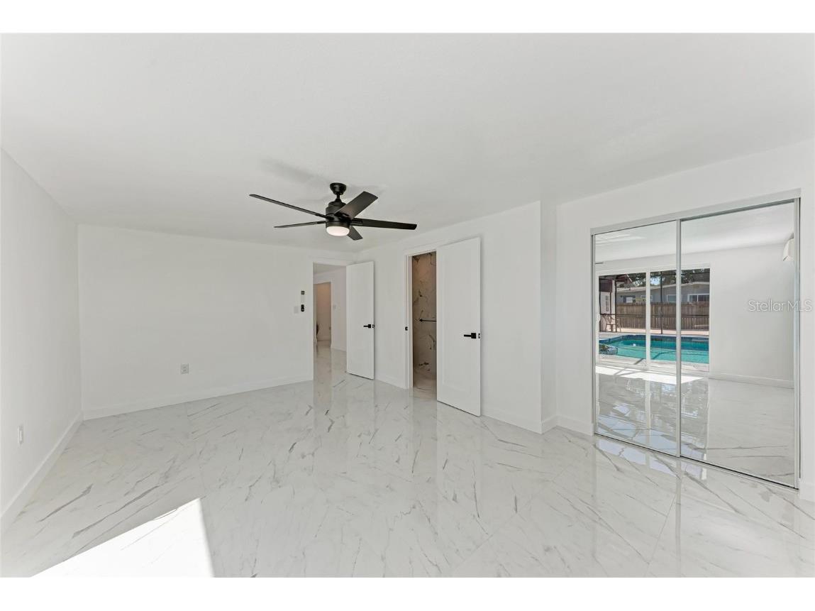 5010 Lahaina Drive Sarasota FL 34232 A4669176 image26