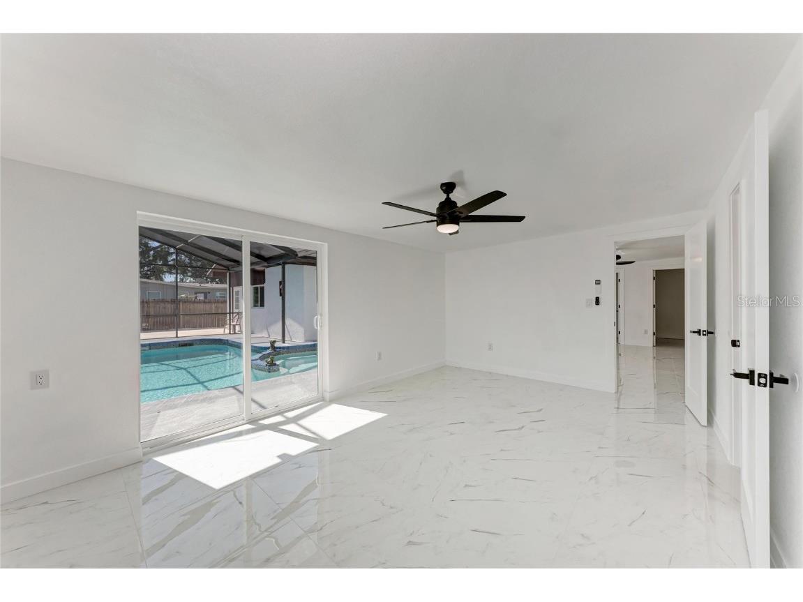 5010 Lahaina Drive Sarasota FL 34232 A4669176 image28