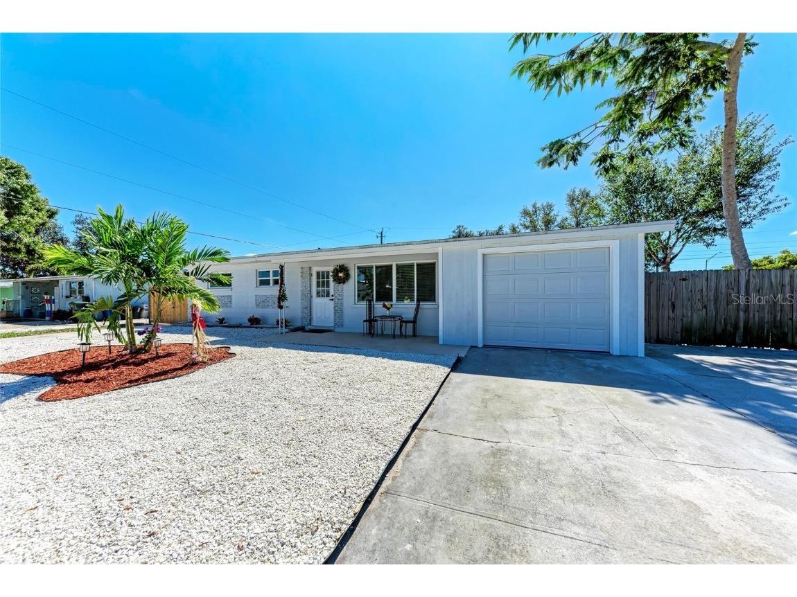 5010 Lahaina Drive Sarasota FL 34232 A4669176 image4