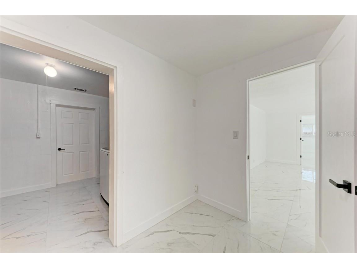 5010 Lahaina Drive Sarasota FL 34232 A4669176 image40