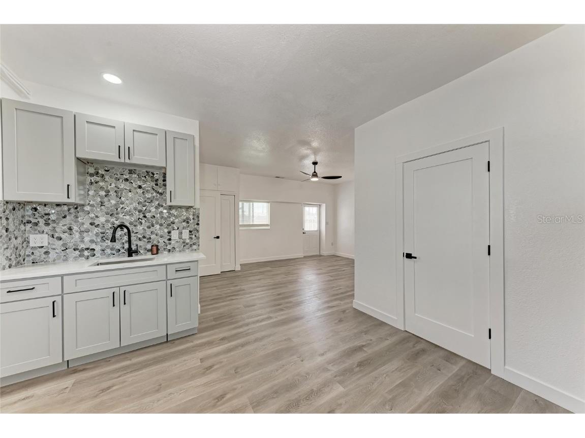 5010 Lahaina Drive Sarasota FL 34232 A4669176 image45