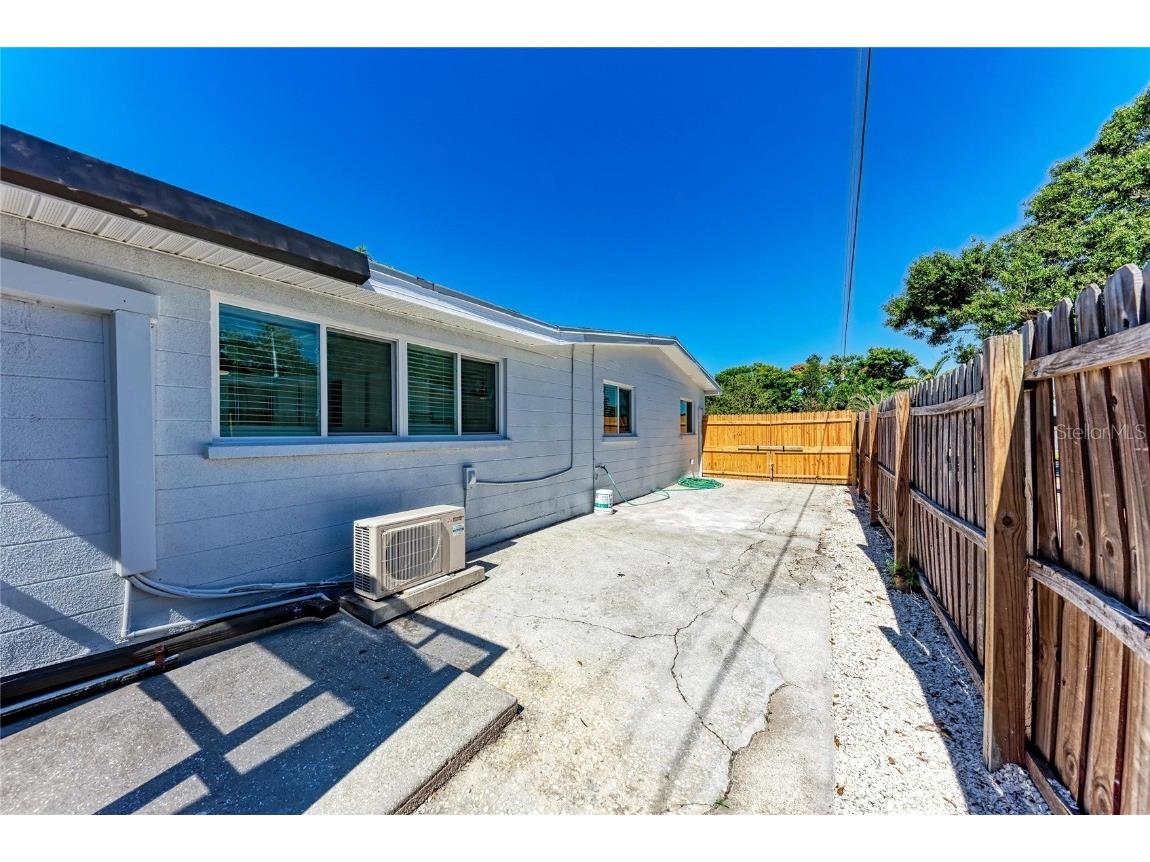 5010 Lahaina Drive Sarasota FL 34232 A4669176 image59