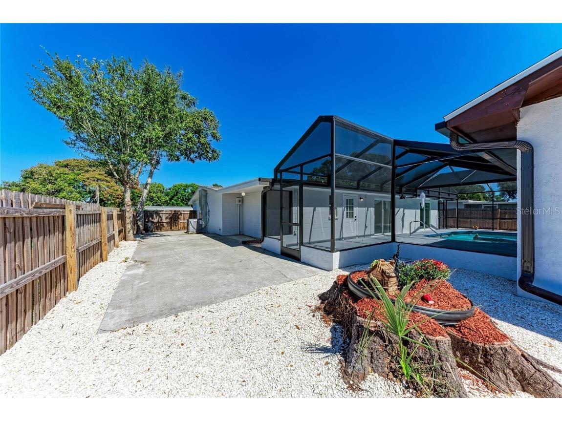 5010 Lahaina Drive Sarasota FL 34232 A4669176 image61