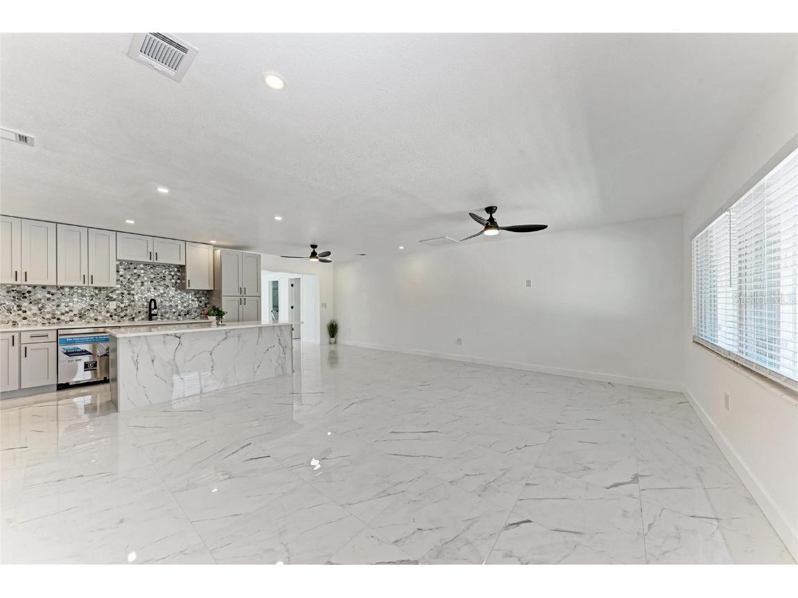 5010 Lahaina Drive Sarasota FL 34232 A4669176 image7