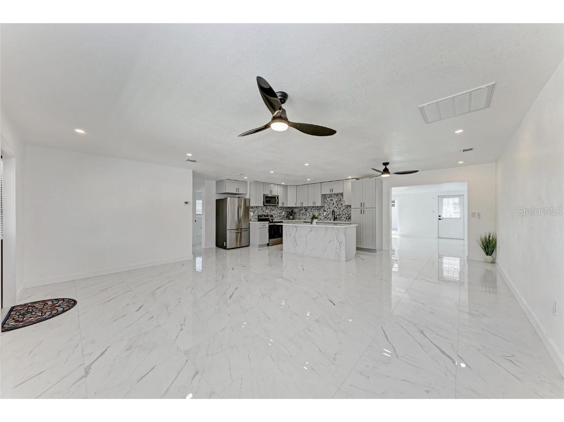 5010 Lahaina Drive Sarasota FL 34232 A4669176 image8