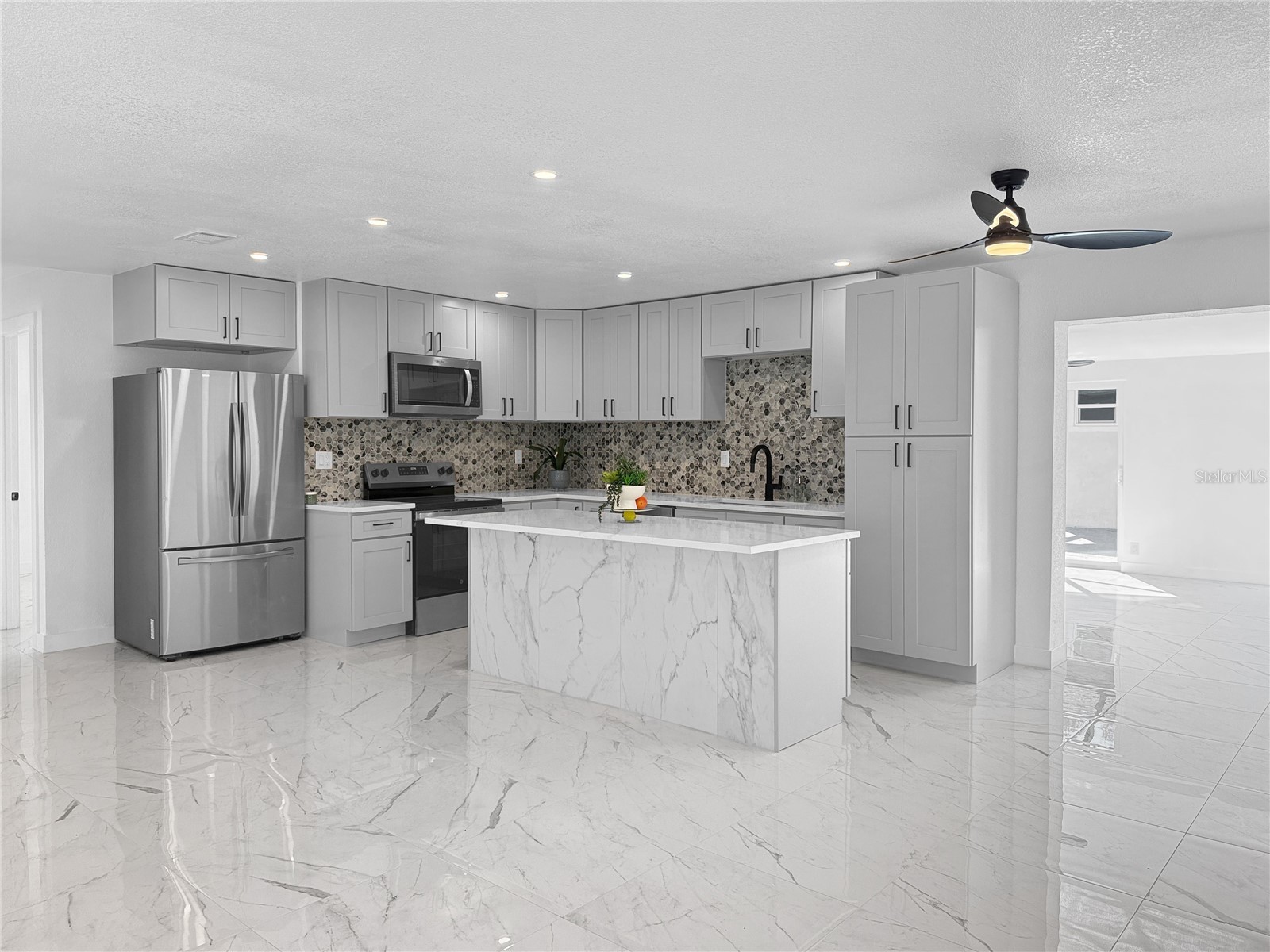 5010 Lahaina Drive Sarasota FL 34232 A4678105 image4