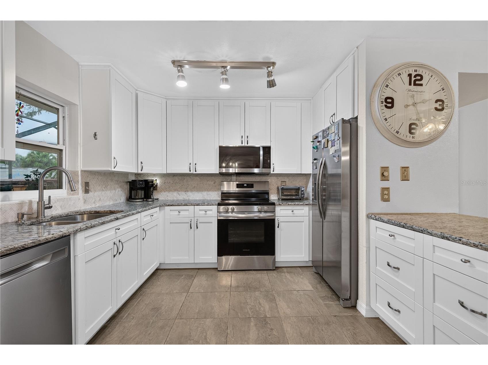 5010 Stolls Avenue Tampa FL 33615 W7887408 image15