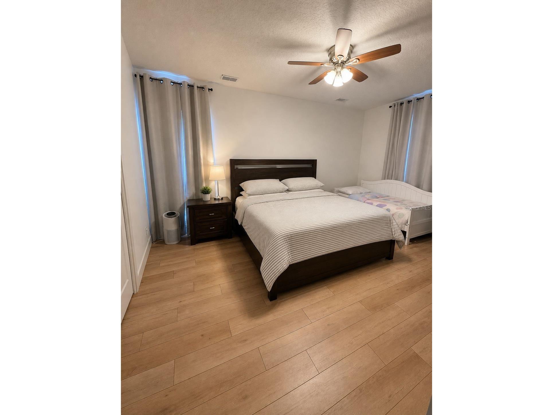 5011 58th Terrace E Bradenton FL 34203 A4694928 image6