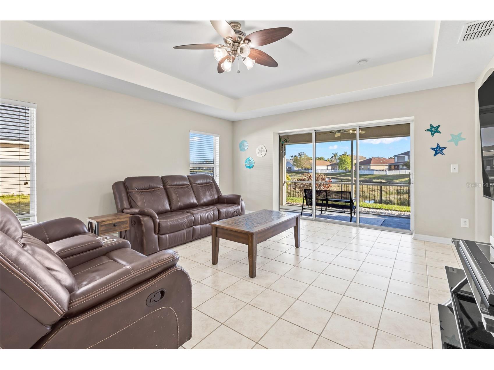 5011 72nd Street E Palmetto FL 34221 A4681868 image8