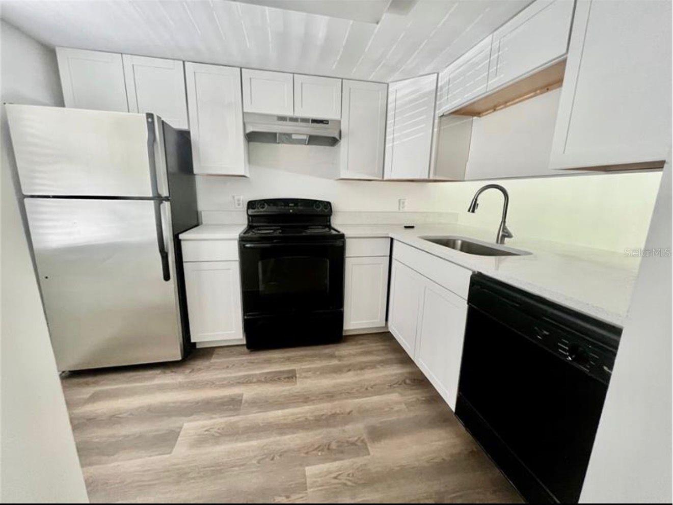 5011 Bordeaux Village Place #201 Tampa FL 33617 O6396904 image1