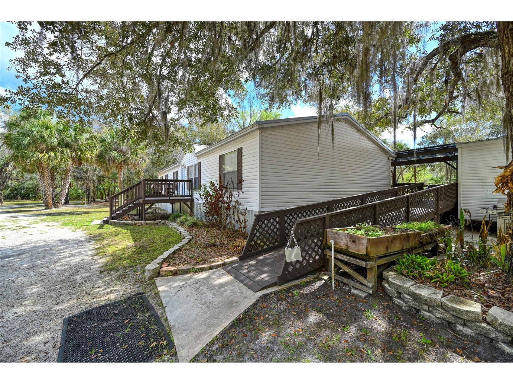 5011 SE 193rd Place Inglis FL 34449 O6390433 image17