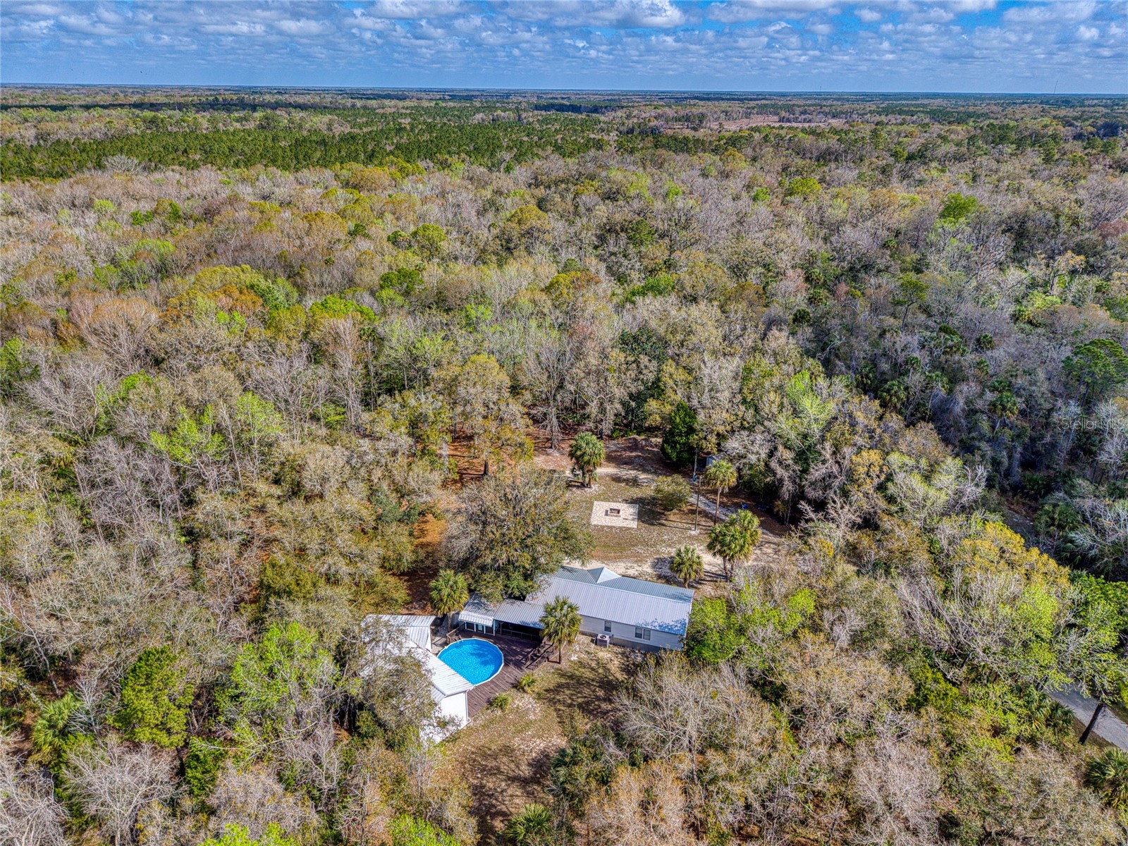 5011 SE 193rd Place Inglis FL 34449 O6390433 image4