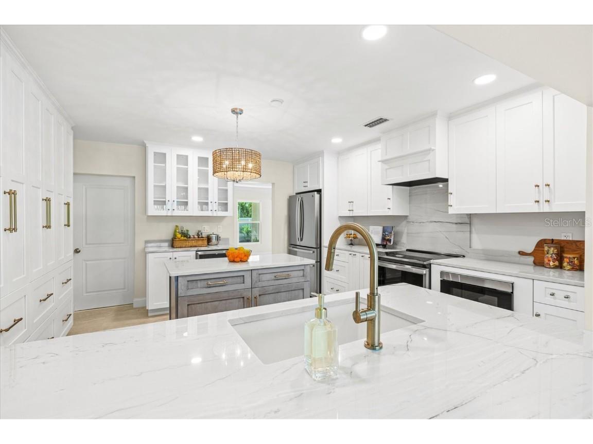 5012 Higel Avenue Sarasota FL 34242 A4658844 image10