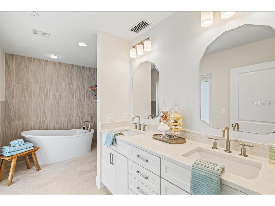 5012 Higel Avenue Sarasota FL 34242 A4658844 image17