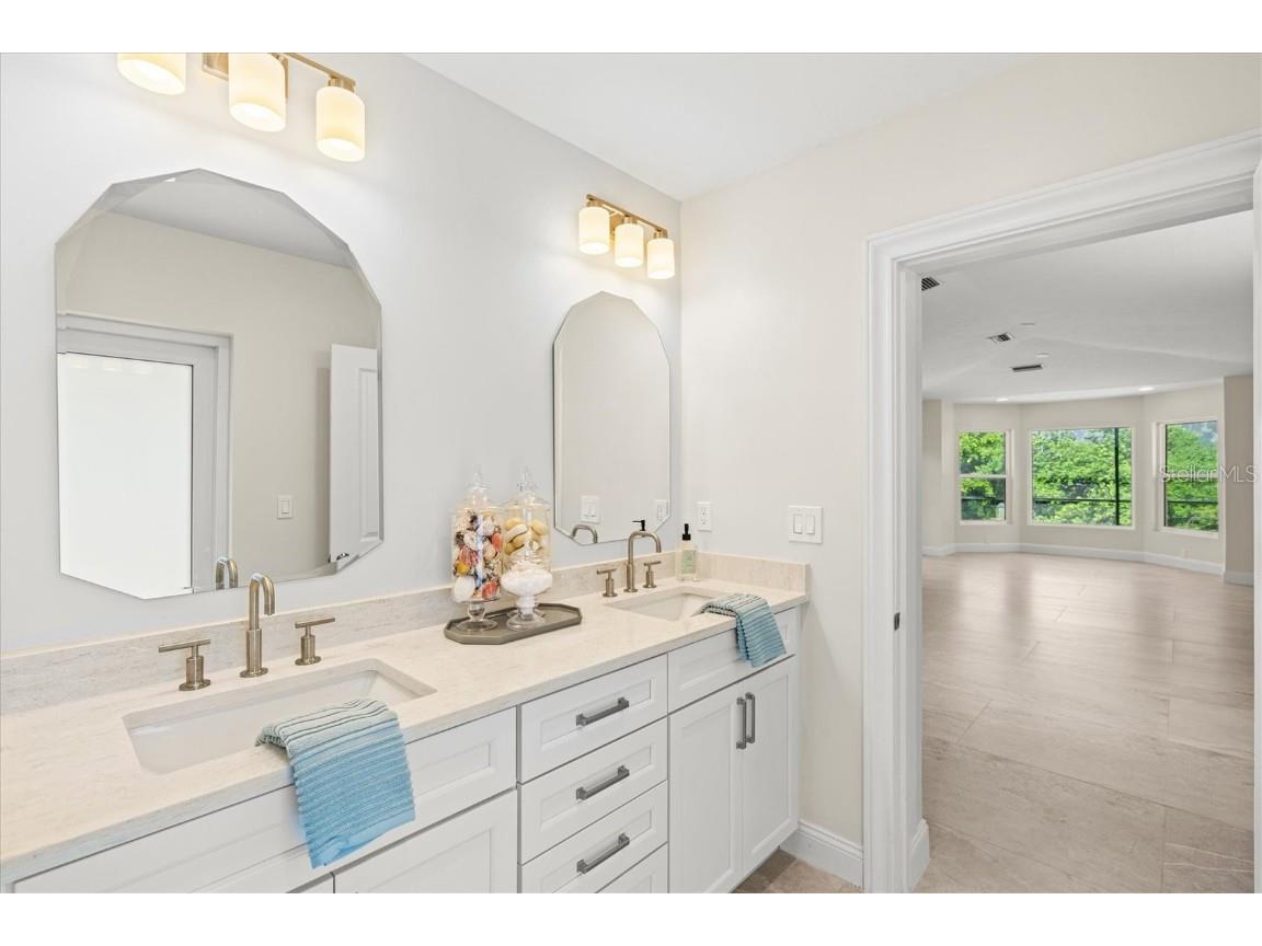 5012 Higel Avenue Sarasota FL 34242 A4658844 image18