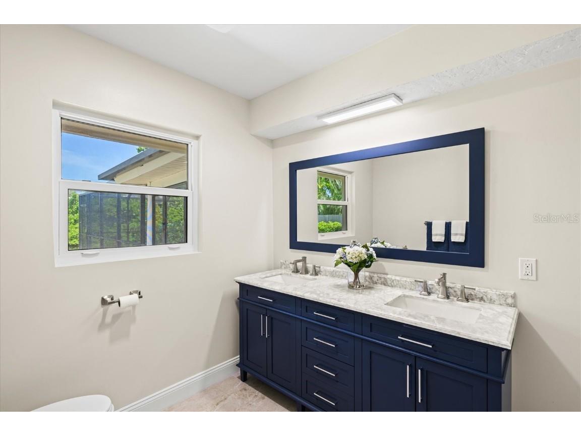 5012 Higel Avenue Sarasota FL 34242 A4658844 image19