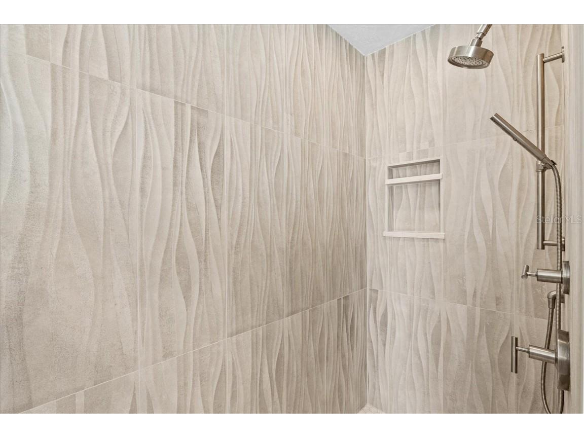 5012 Higel Avenue Sarasota FL 34242 A4658844 image48