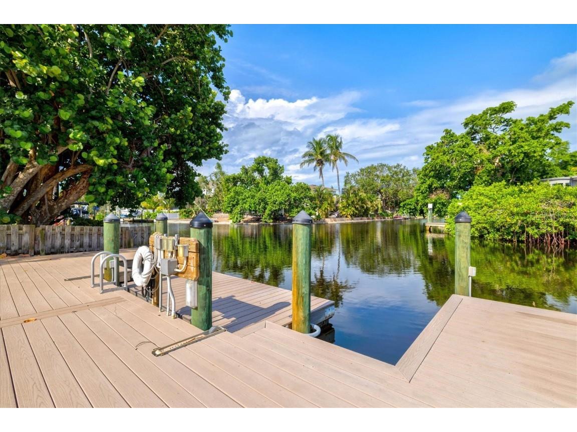 5012 Higel Avenue Sarasota FL 34242 A4658844 image73